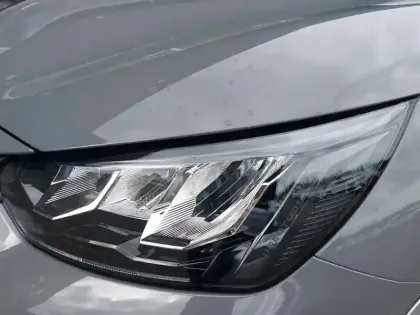 Photo 35 Peugeot 208  PureTech 75 S&S BVM5