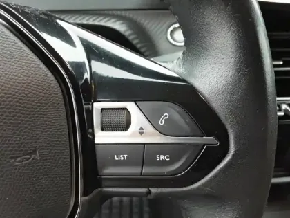 Photo 20 Peugeot 208  Electrique 50 kWh 136ch