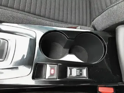 Photo 24 Peugeot 208  Electrique 50 kWh 136ch