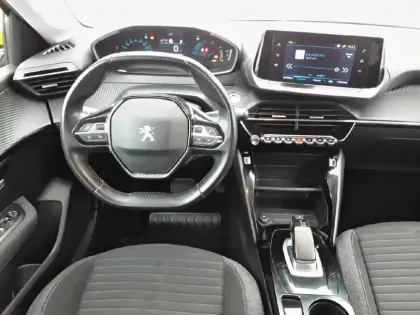 Photo 7 Peugeot 208  Electrique 50 kWh 136ch