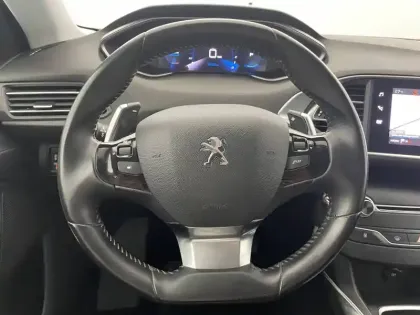 Photo 22 Peugeot 308  PureTech 130ch S&S EAT8