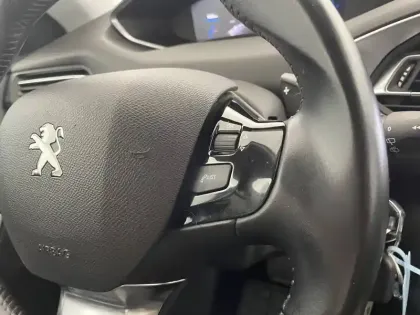 Photo 28 Peugeot 308  PureTech 130ch S&S EAT8