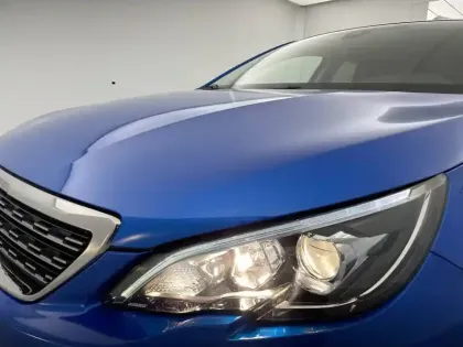 Photo 30 Peugeot 308  PureTech 130ch S&S EAT8