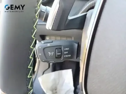 Photo 14 Peugeot 2008  Hybrid 136 e-DCS6