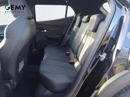 Photo 9 Peugeot 2008  Hybrid 136 e-DCS6