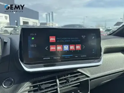 Photo 18 Peugeot 208  PureTech 100 S&S BVM6