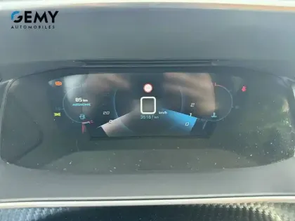 Photo 13 Peugeot 208  PureTech 100 S&S BVM6