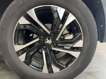 Photo 18 Peugeot 2008  PureTech 130 S&S EAT8