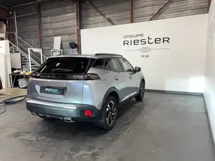 Photo 4 Peugeot 2008  PureTech 130 S&S EAT8