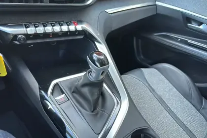 Photo 19 Peugeot 3008  Puretech 130ch S&S BVM6