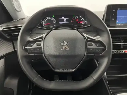 Photo 77 Peugeot 2008  PureTech 100 S&S BVM6