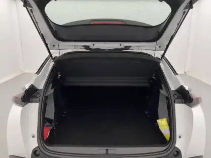 Photo 68 Peugeot 2008  PureTech 100 S&S BVM6