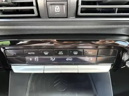 Photo 20 Citroën C3 Aircross  Hybride 145 e-DCS6