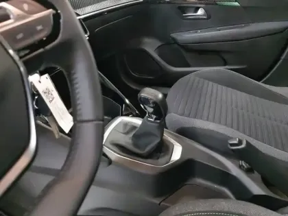 Photo 13 Peugeot 208  PureTech 75 S&S BVM5