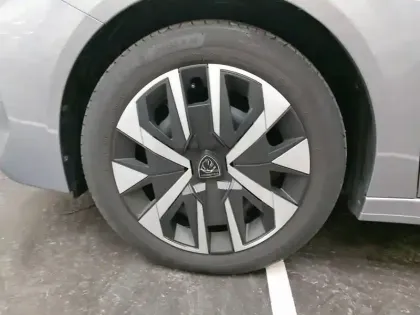 Photo 12 Peugeot 208  PureTech 75 S&S BVM5