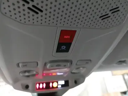 Photo 17 Peugeot 208  PureTech 75 S&S BVM5