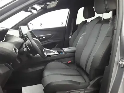 Photo 27 Peugeot 5008  BlueHDi 130ch S&S EAT8