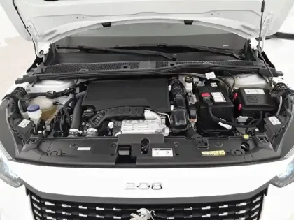 Photo 26 Peugeot 208  PureTech 100 S&S BVM6