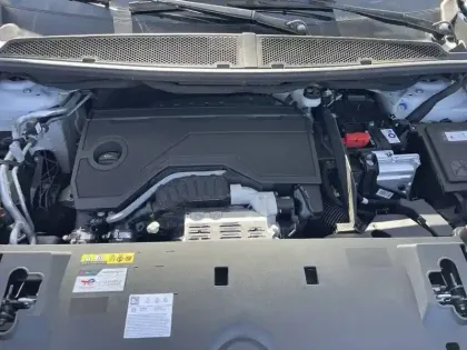 Photo 9 Peugeot 3008  Hybrid 136 e-DCS6