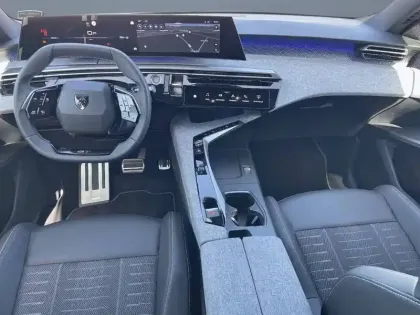 Photo 12 Peugeot 3008  Hybrid 136 e-DCS6