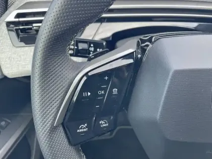 Photo 83 Peugeot 3008  Hybrid 136 e-DCS6