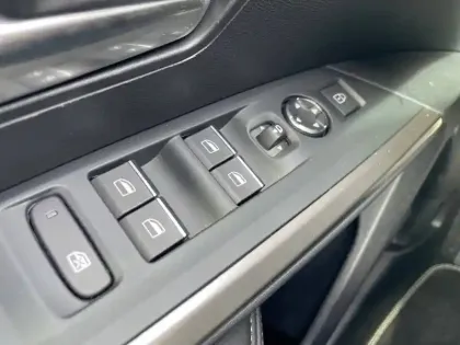 Photo 86 Peugeot 3008  Hybrid 136 e-DCS6