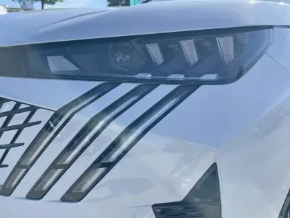 Photo 10 Peugeot 3008  Hybrid 136 e-DCS6