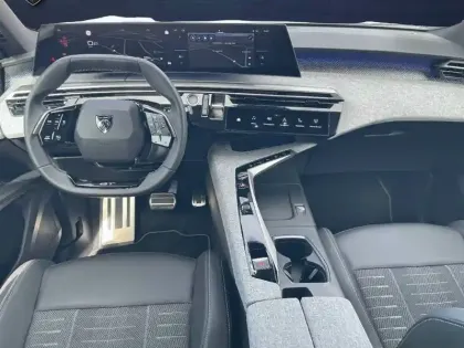 Photo 40 Peugeot 3008  Hybrid 136 e-DCS6