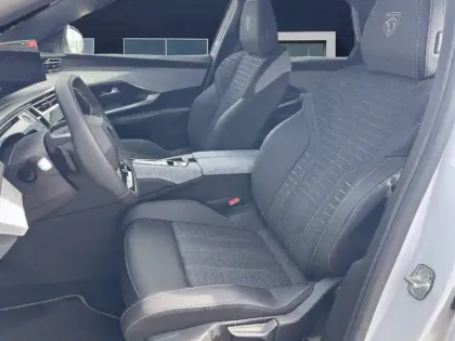 Photo 41 Peugeot 3008  Hybrid 136 e-DCS6