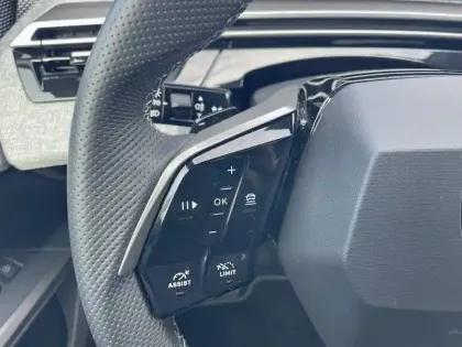 Photo 53 Peugeot 3008  Hybrid 136 e-DCS6