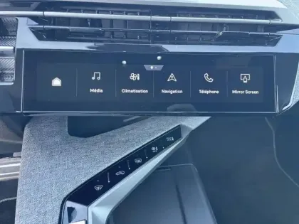 Photo 82 Peugeot 3008  Hybrid 145 e-DCS6