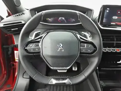 Photo 48 Peugeot 2008  BlueHDi 130 S&S EAT8