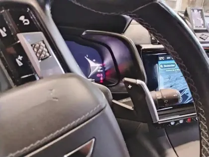 Photo 17 DS Ds 7  Hybride Rechargeable E-Tense 360 EAT8 4x4 La Premiere