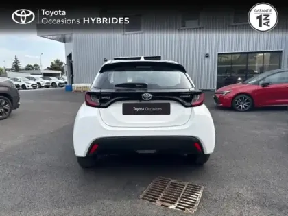Photo 3 Toyota Yaris  116h Dynamic 5p MY22