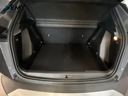 Photo 37 Peugeot 2008  Hybrid 145 e-DCS6