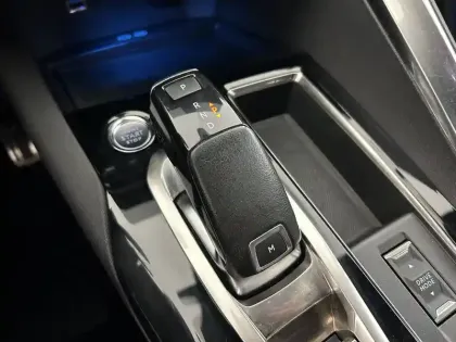 Photo 12 Peugeot 3008  BlueHDi 130ch S&S EAT8