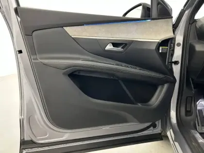 Photo 10 Peugeot 3008  BlueHDi 130ch S&S EAT8