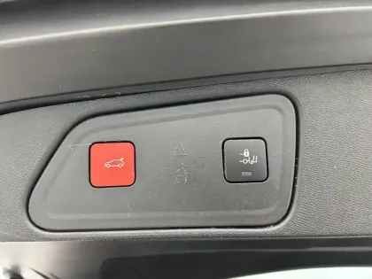 Photo 19 Peugeot 3008  BlueHDi 130ch S&S EAT8