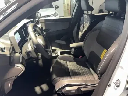 Photo 37 Renault 4 Renault  E-Tech Electrique 150 ch autonomie confort