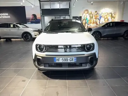 Photo 36 Renault 4 Renault  E-Tech Electrique 150 ch autonomie confort