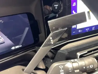 Photo 12 Renault 4 Renault  E-Tech Electrique 150 ch autonomie confort