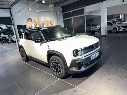 Photo 35 Renault 4 Renault  E-Tech Electrique 150 ch autonomie confort