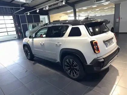 Photo 2 Renault 4 Renault  E-Tech Electrique 150 ch autonomie confort