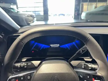 Photo 9 Renault Megane  E-Tech 220 ch autonomie confort