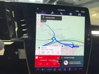 Photo 25 Renault Megane  E-Tech 220 ch autonomie confort