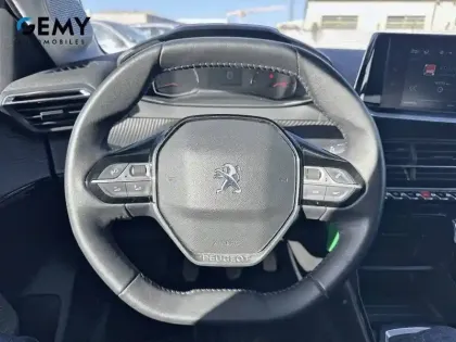 Photo 12 Peugeot 208  PureTech 100 S&S BVM6