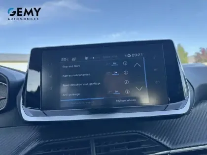 Photo 20 Peugeot 208  PureTech 100 S&S BVM6