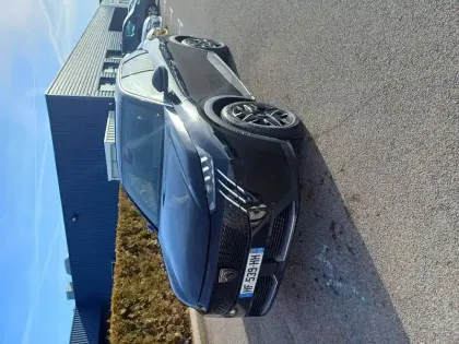 Photo 40 Peugeot 3008  Hybrid 145 e-DCS6