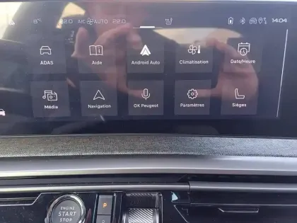 Photo 34 Peugeot 3008  Hybrid 145 e-DCS6