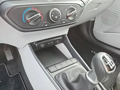 Photo 26 Hyundai I20  1.0 T-GDi 100 Hybrid 48V